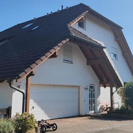 Einzimmerwohnung Mit Parkplatz Ohne Kueche Bischweier Екстериор снимка