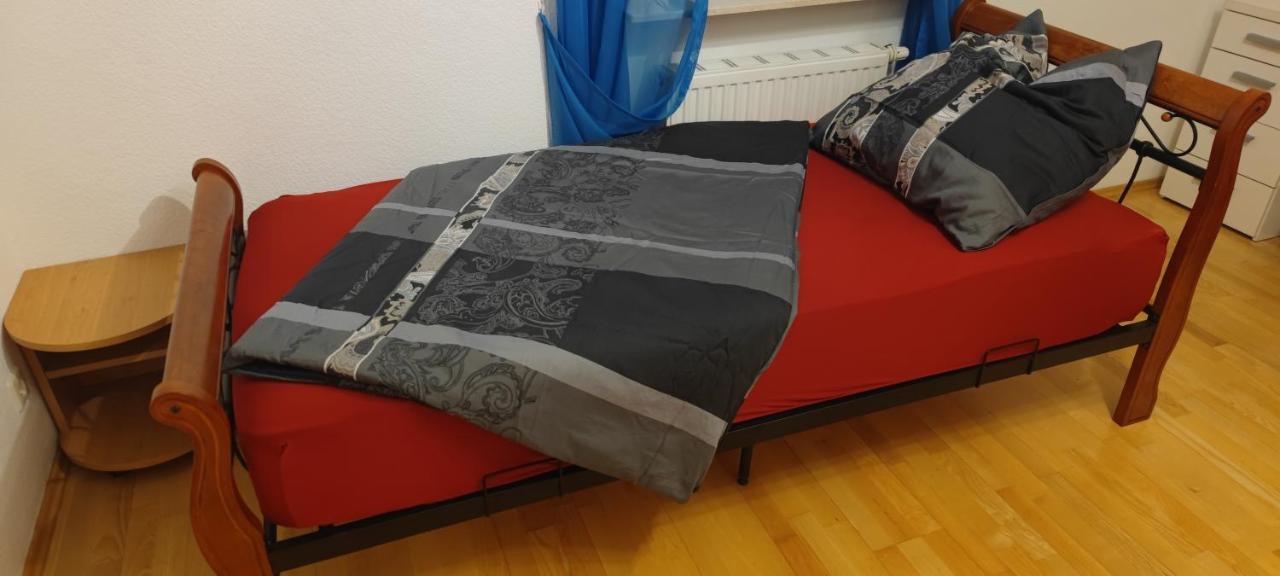 Einzimmerwohnung Mit Parkplatz Ohne Kueche Bischweier Екстериор снимка